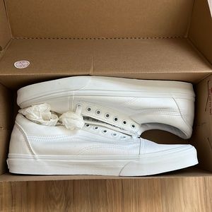 COPY - Brand new True White Old Skool Vans